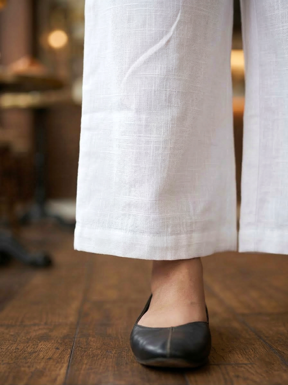 Plus Size Classic White Linen Trousers for Women – Comfortable Wide Leg Pants