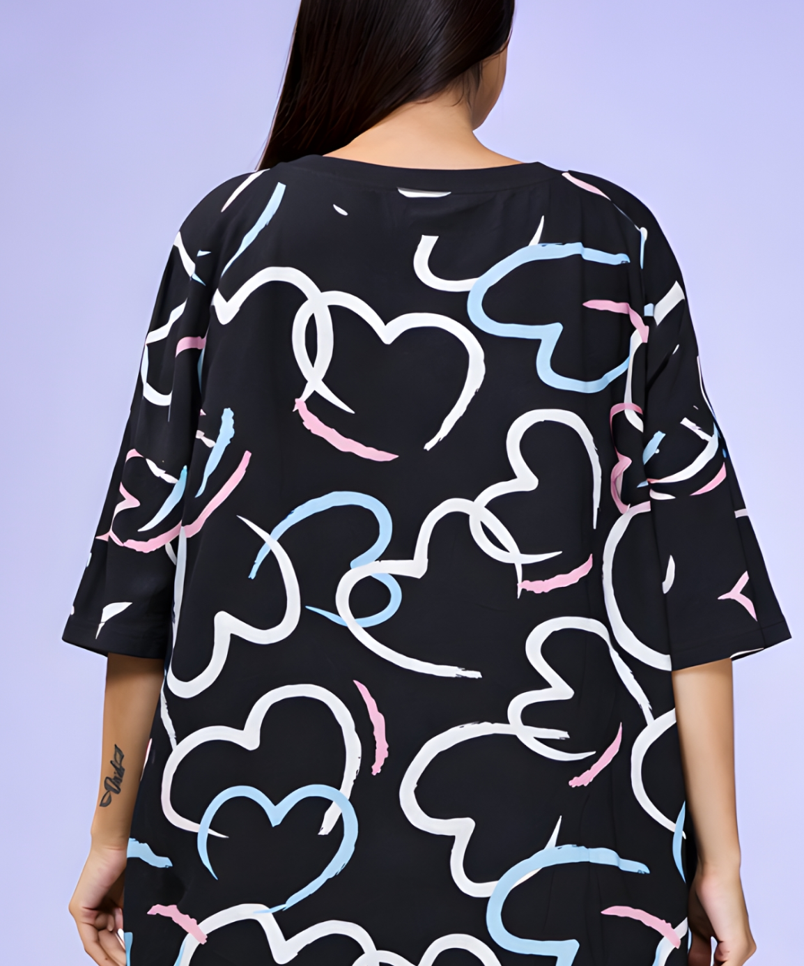 Queen of Hearts Oversized Pocket Tee